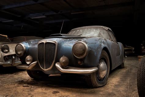 Apr 18, 2023 · Now, Gallery Aaldering has decided to offer up “one of the best-kept secret car collections of Europe,” to the public, as Classic Car Auctions puts it. Most of the cars—made by Aston... 